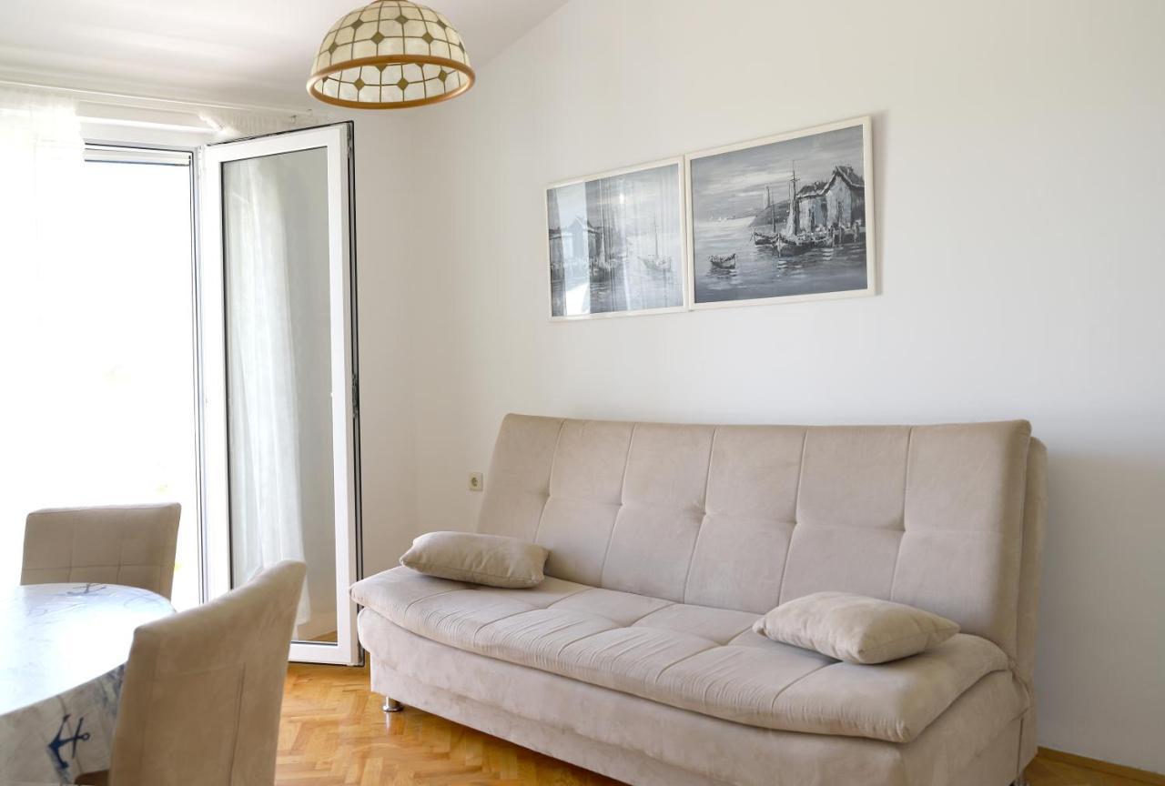 Apartment Hudan Malinska Kültér fotó