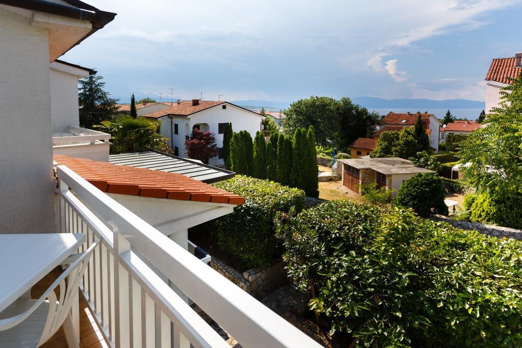Apartment Hudan Malinska Kültér fotó