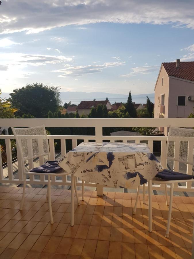 Apartment Hudan Malinska Kültér fotó