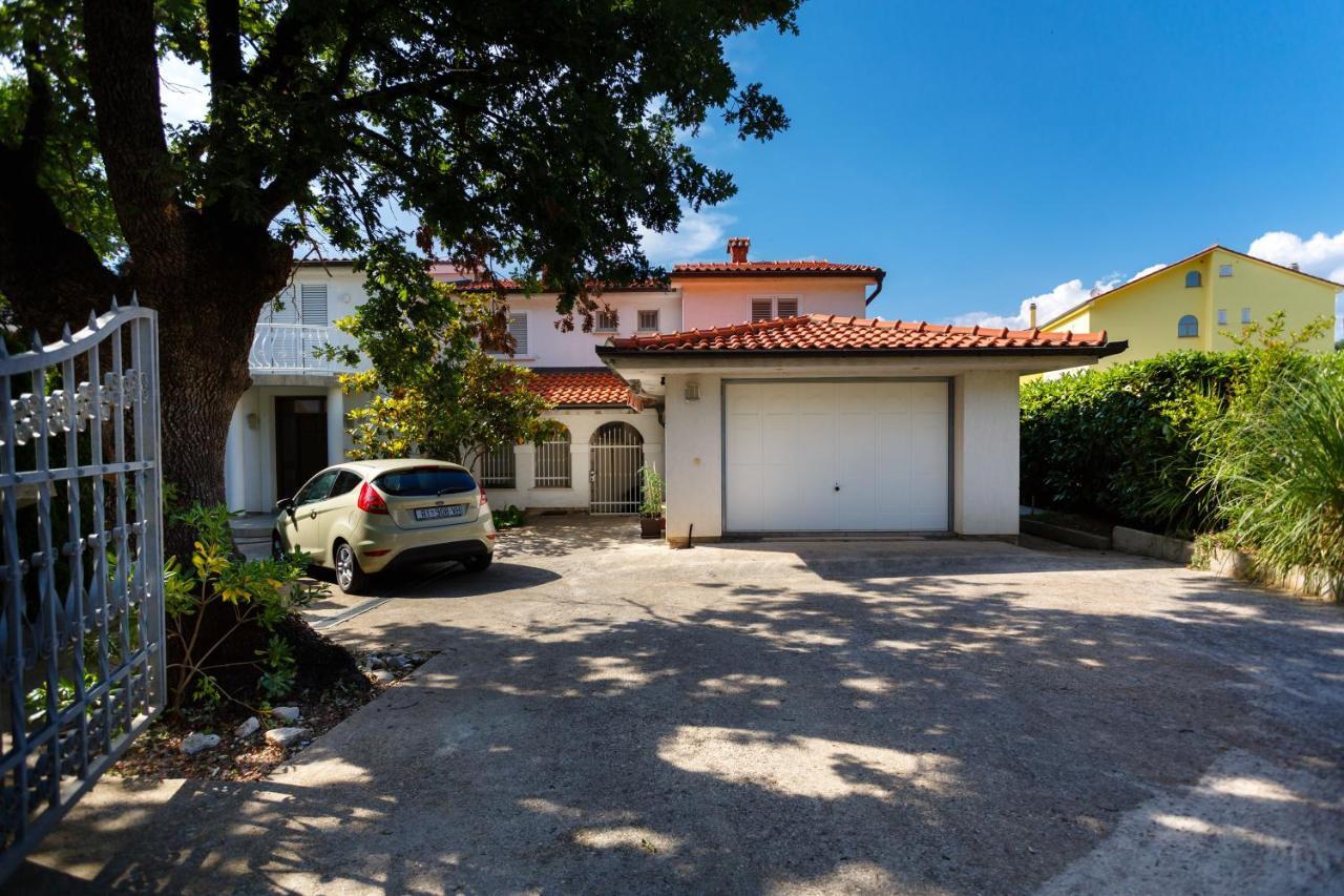 Apartment Hudan Malinska Kültér fotó